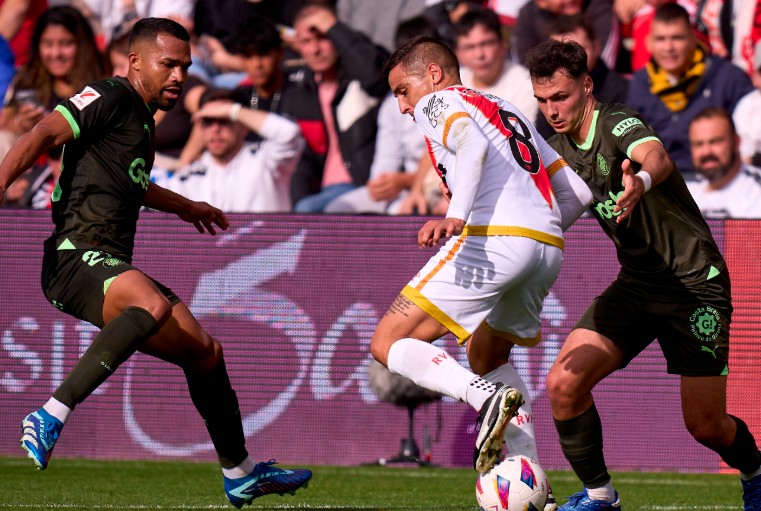 Soi kèo Girona vs Rayo Vallecano 00:00 16/08: Kèo mở màn Laliga 2 Soi kèo Girona vs Rayo Vallecano chốt kèo ngon hôm nay